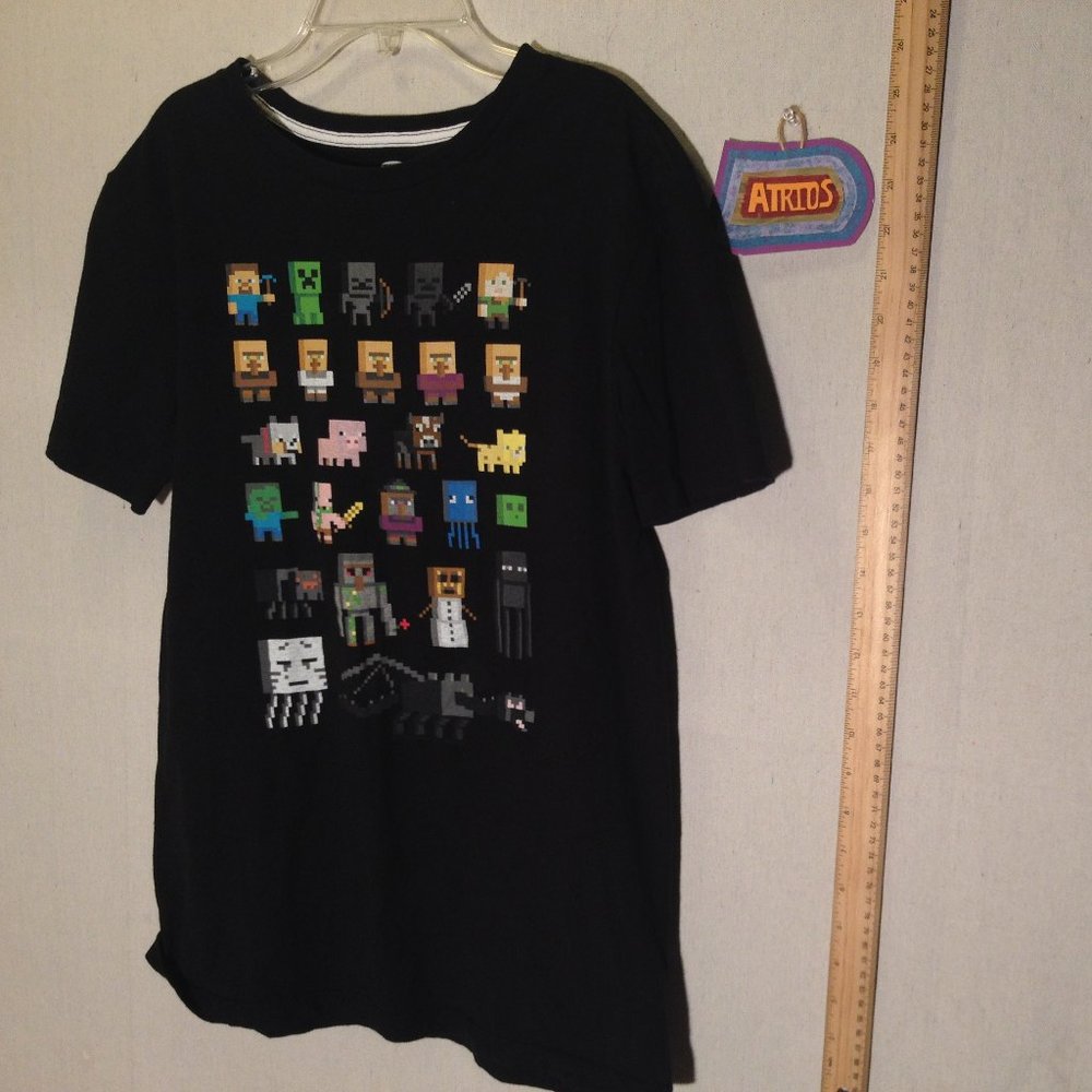 🎈 Black Graphic Roblox T-Shirt Kids | Size: XL